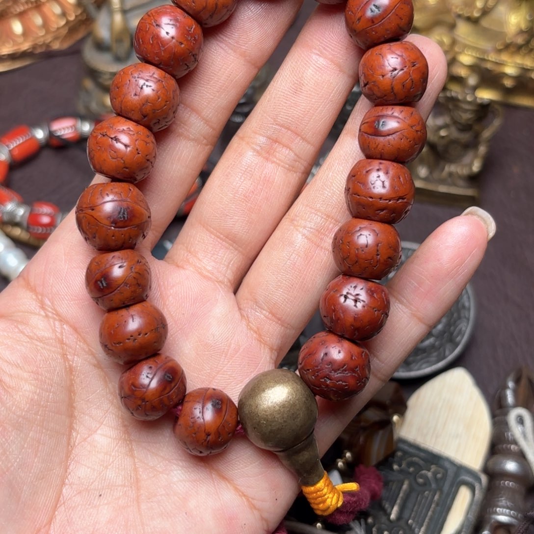 铜星月菩提吊坠项链