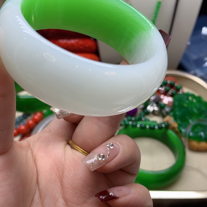 玛瑙/玉髓颈饰合金手镯