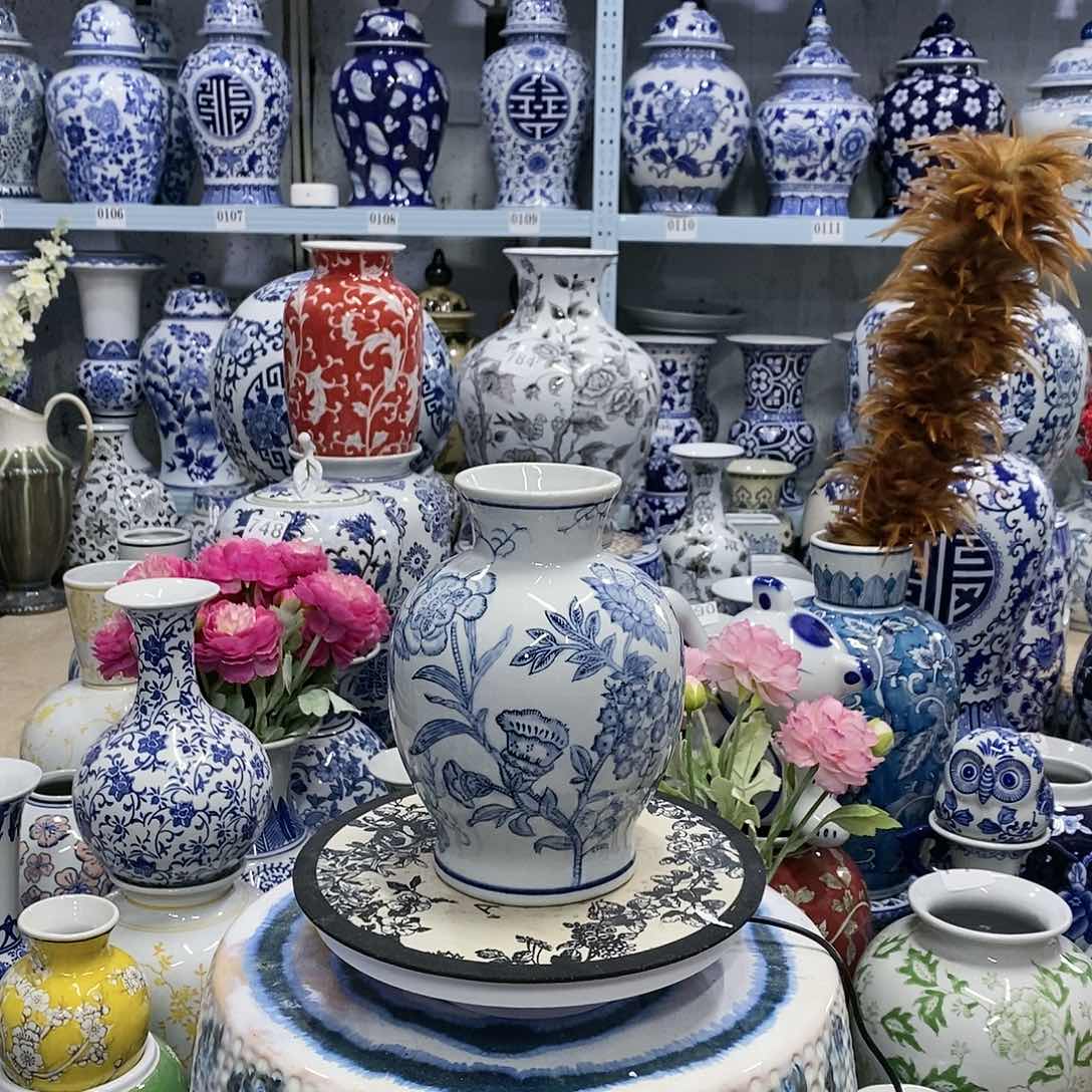 【闪购商品】摆件石榴瓶瓷器摆件………………………………