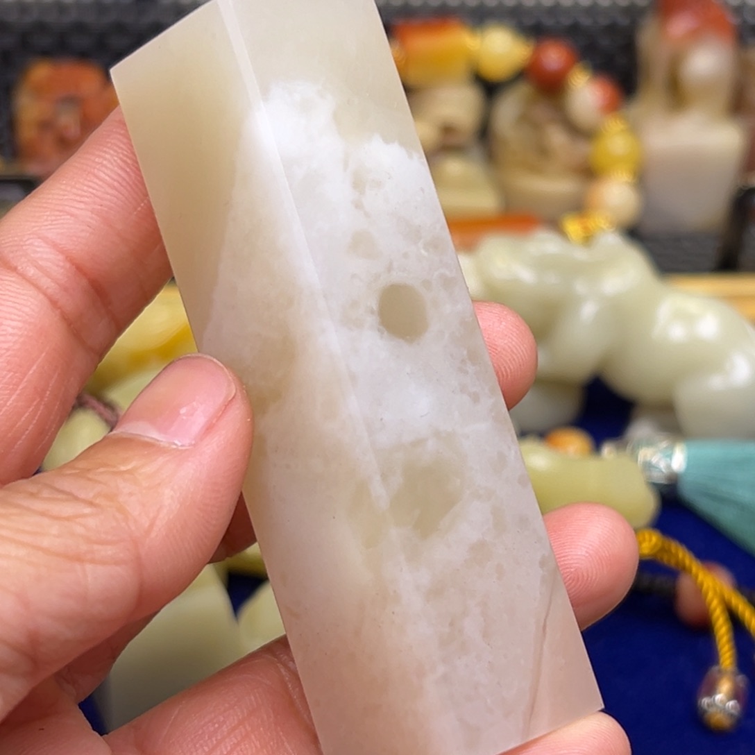老挝石S**T俏色素章印章