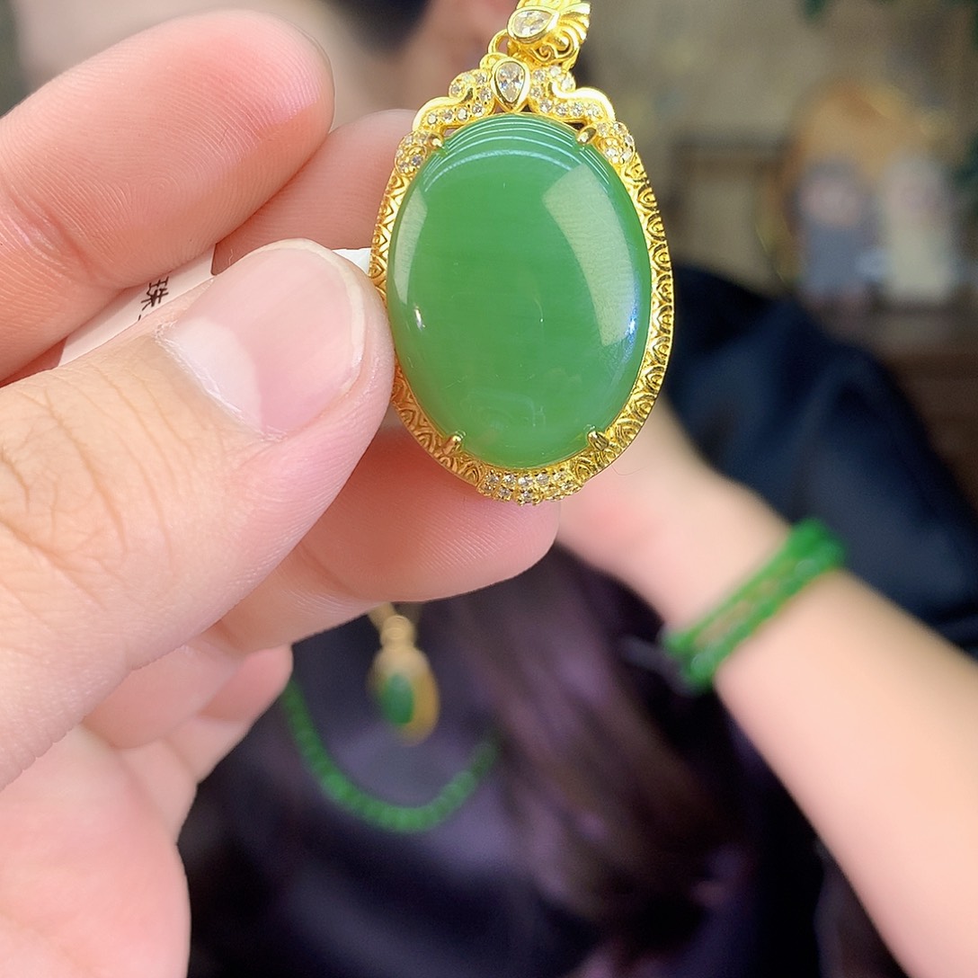 吊坠(不含链)银S925镶嵌和田玉（碧玉）吊坠