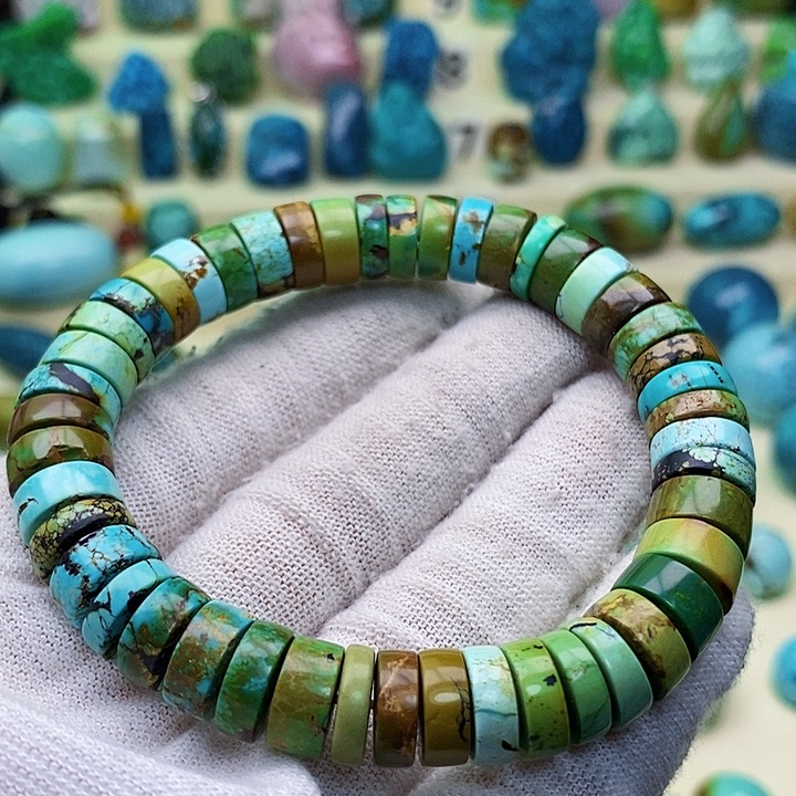 绿松石配饰未镶嵌