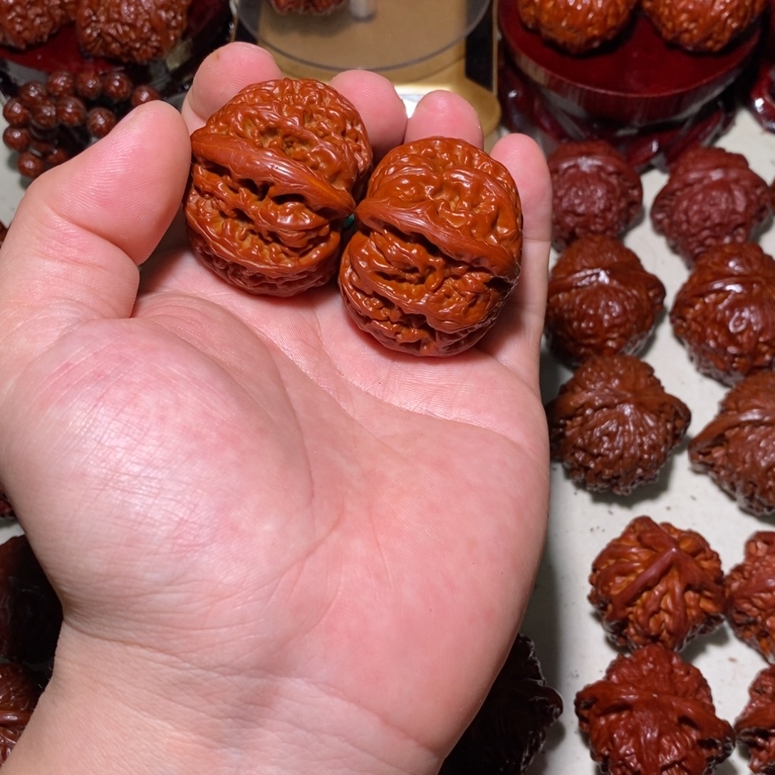 *****桃核吊坠粗筋粗筋粗筋