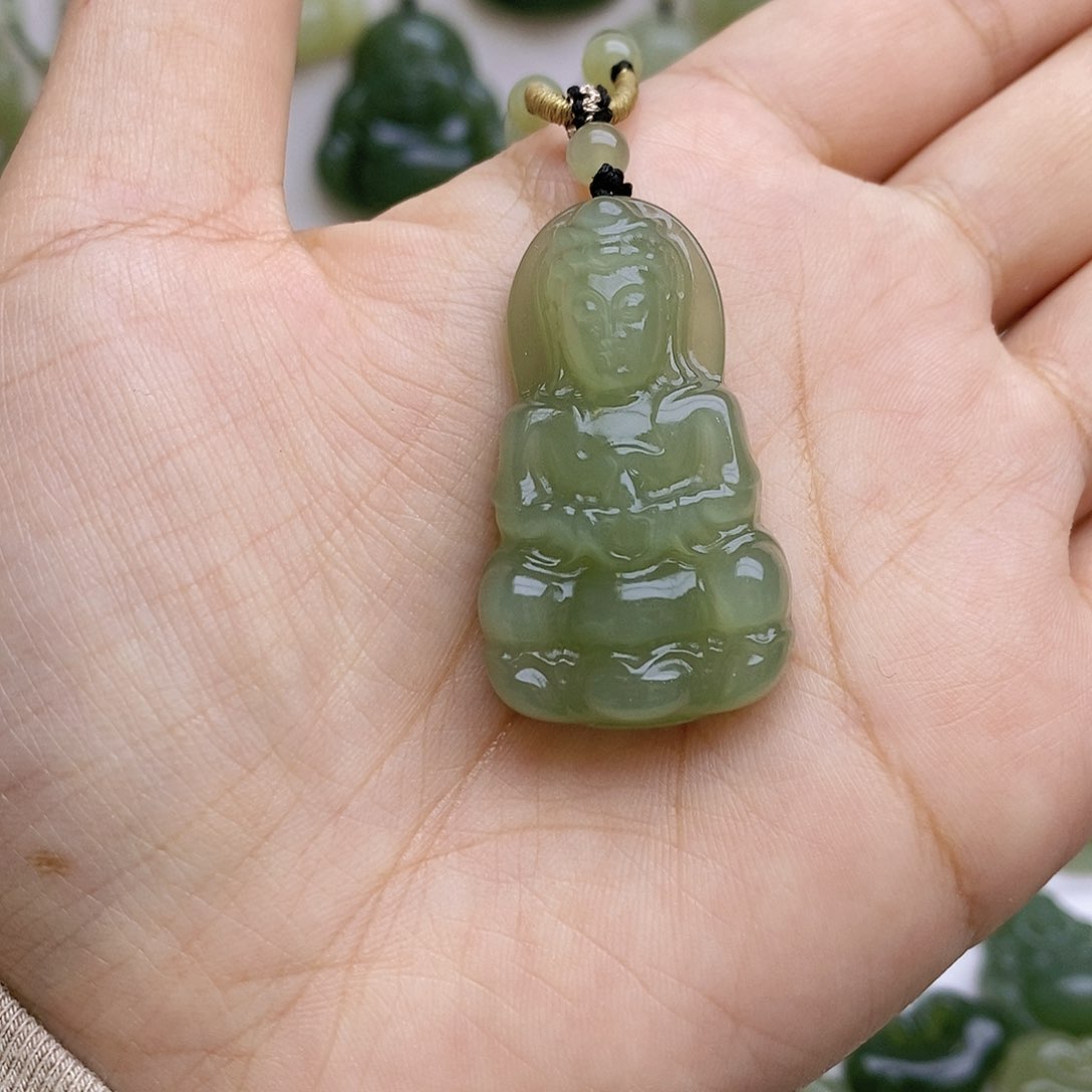 和田玉颈饰未镶嵌