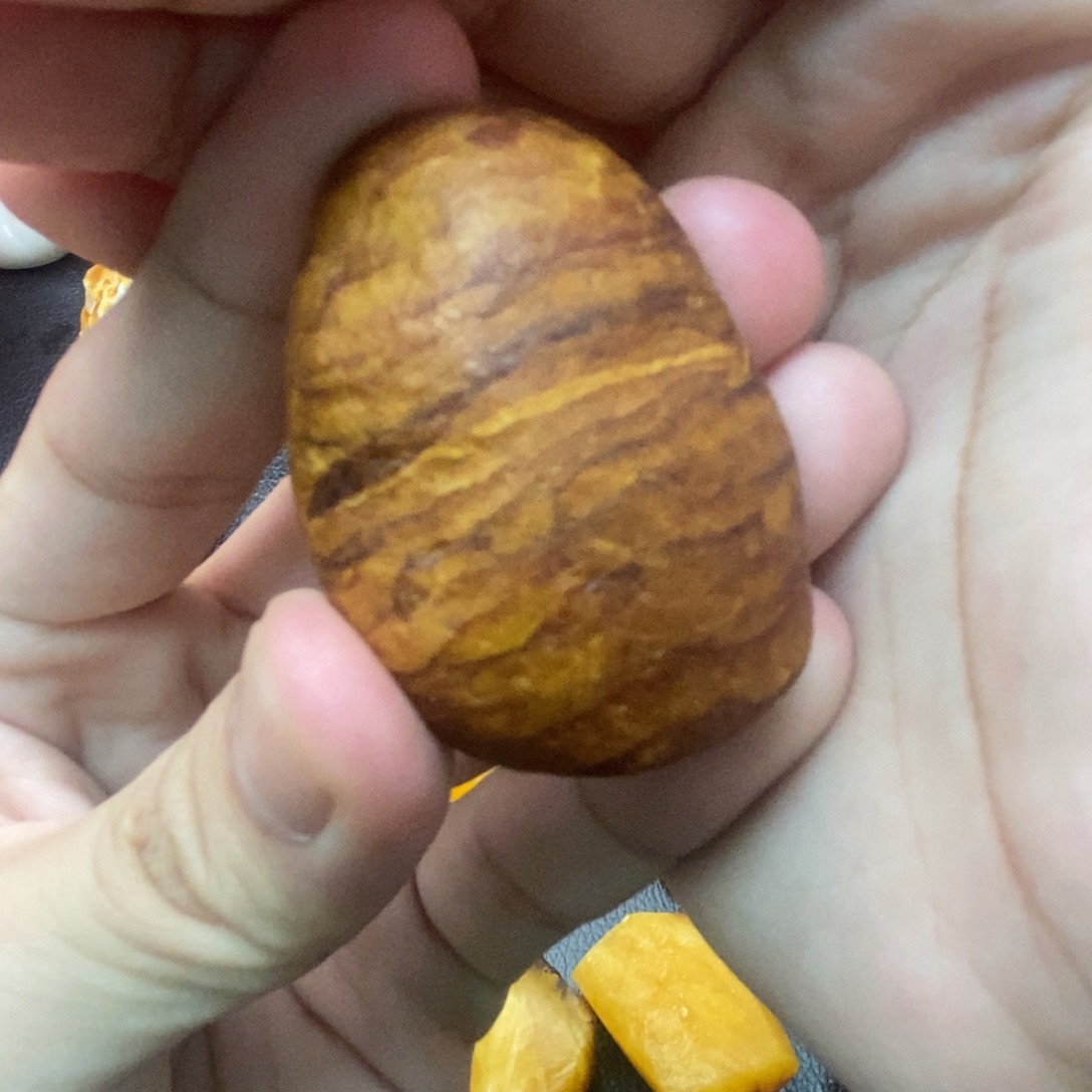 定制琥珀未镶嵌蜜蜡