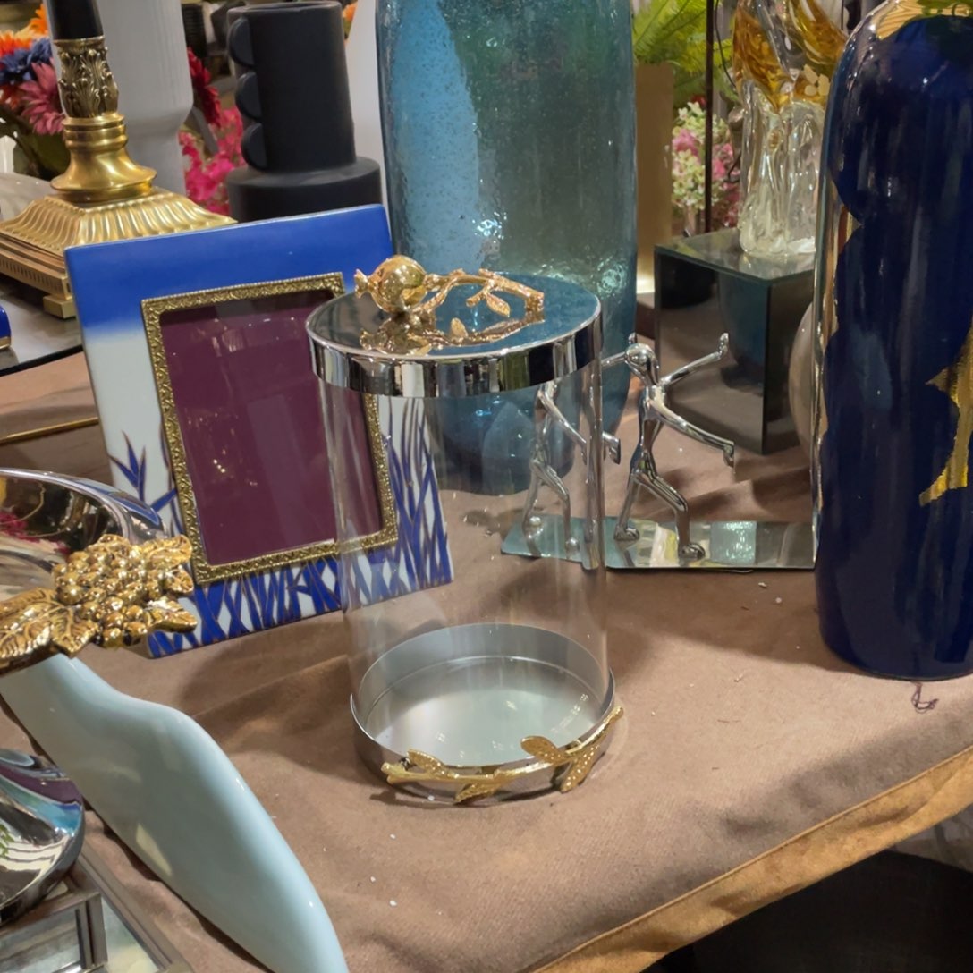 陶瓷花瓶，家居摆件。