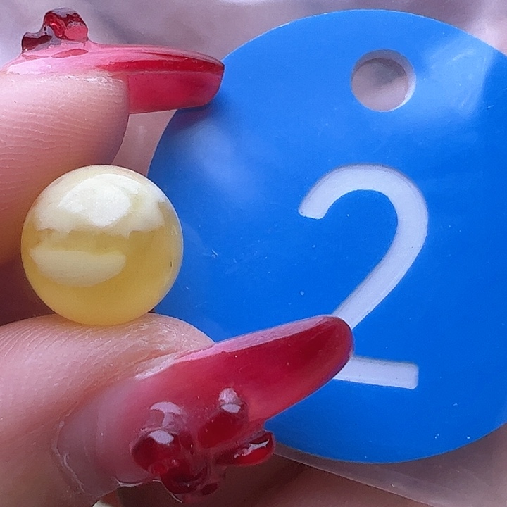 蜜蜡裸石未镶嵌微瑕 10mm 圆珠