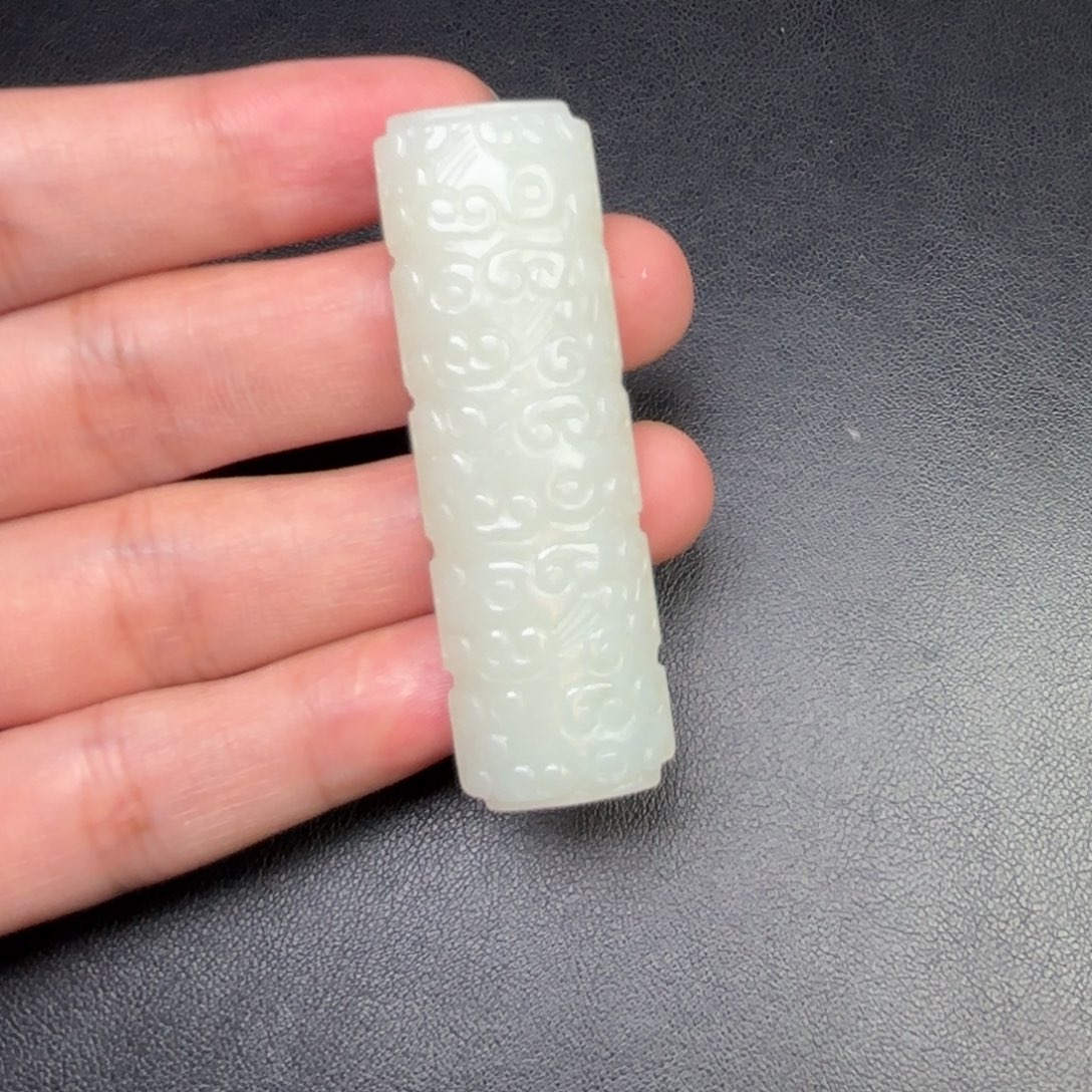 平***原和田玉未镶嵌挂件