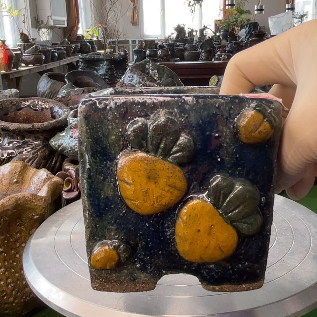 红陶粗砂陶瓷花盆