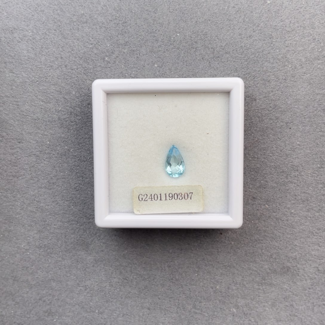 海蓝宝石裸石未镶嵌天然全净圣玛利亚色带GRC证书0.95CT