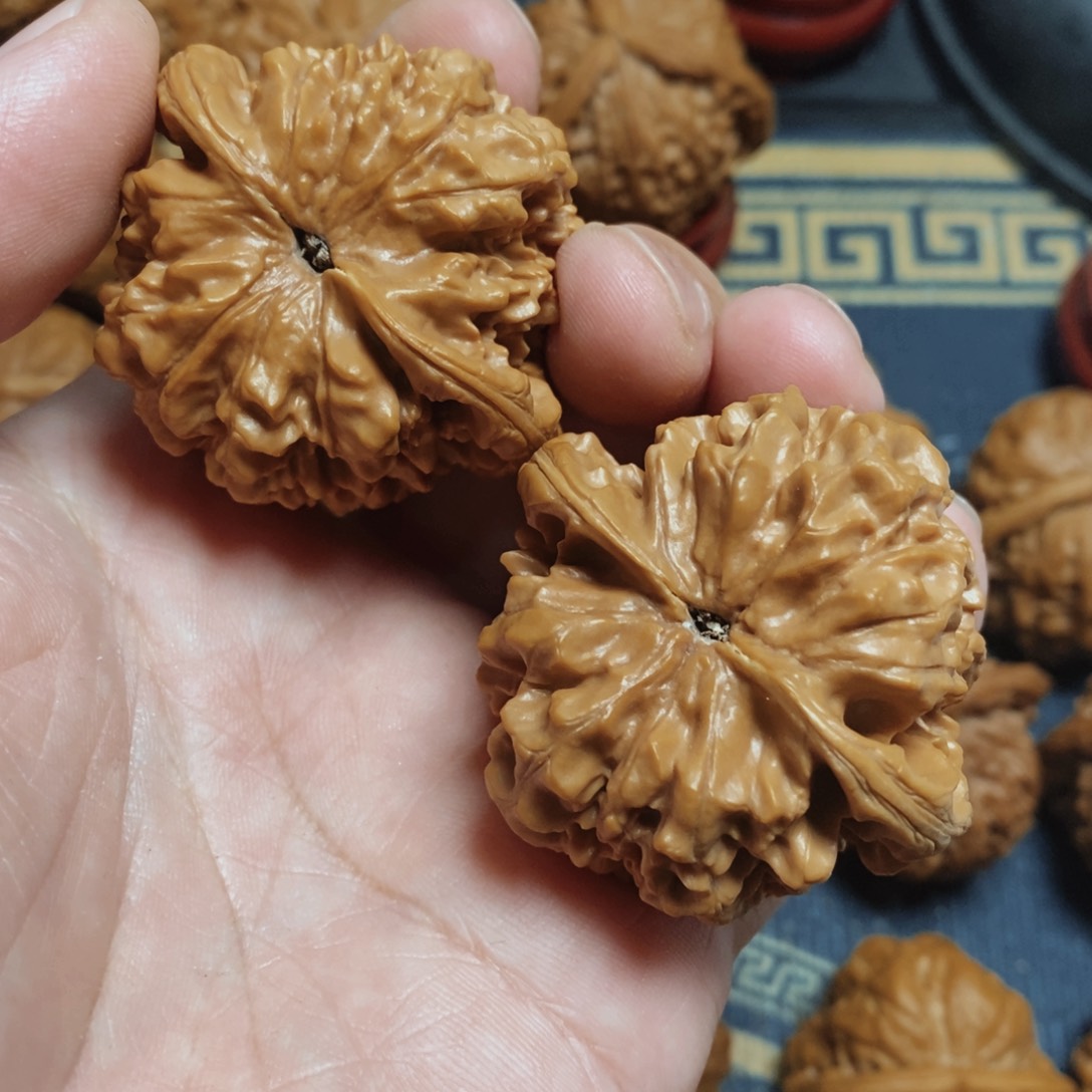 文玩核桃把件官帽45 66