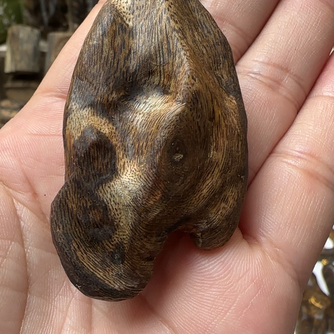 沉香枕沉香留疤料子