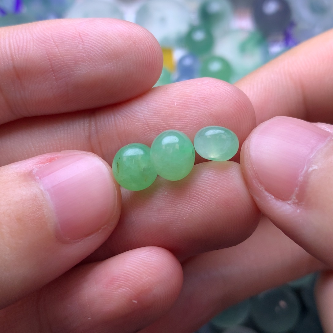 定制翡翠未镶嵌珠子