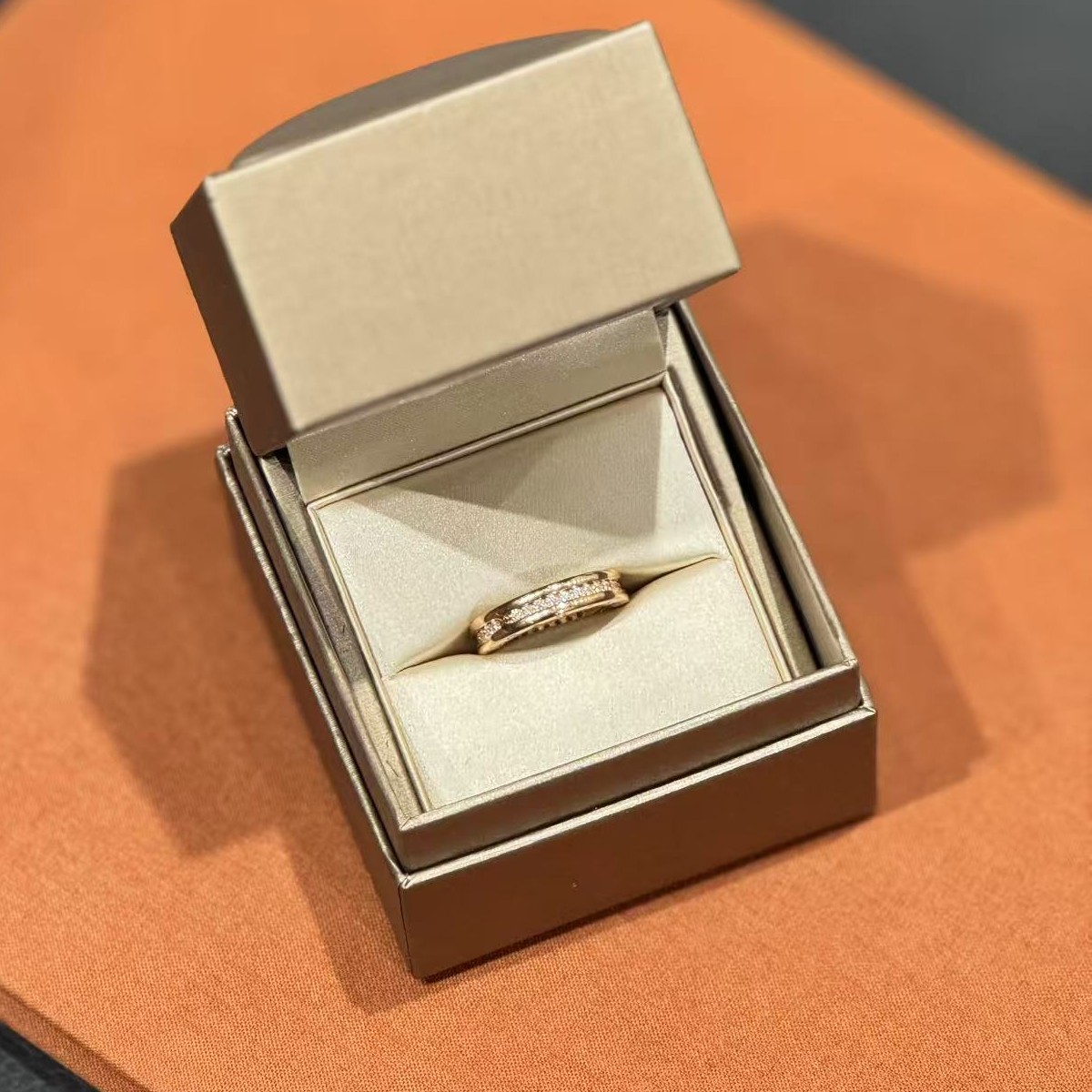 99新 BVLGARI/宝格丽 Bzero1系列玫瑰金单环满钻戒指51号