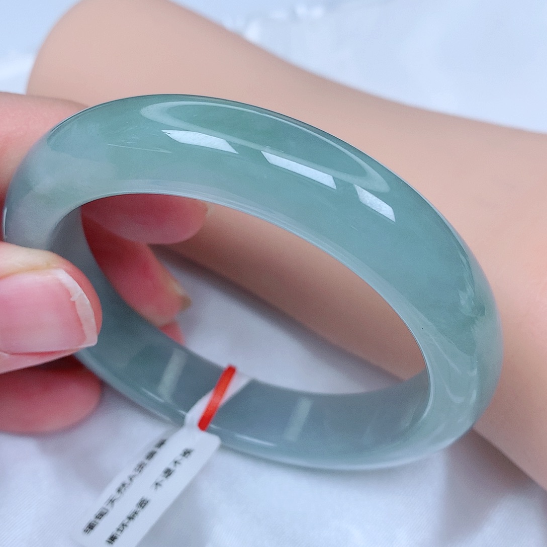 【闪购商品】翡翠手镯未镶嵌，56