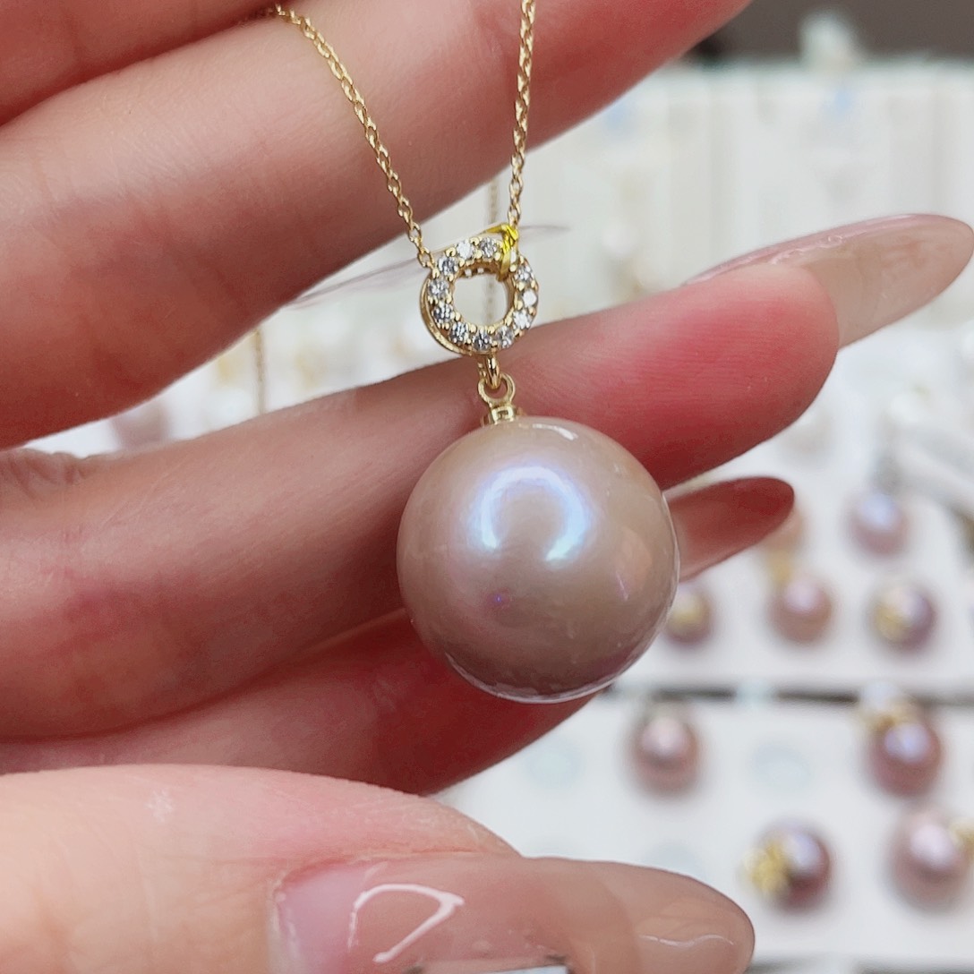 淡水珍珠吊坠(赠链)未镶嵌三****菜