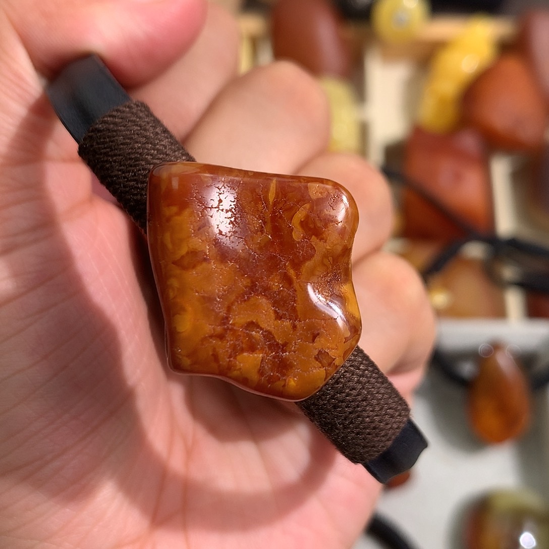 蜜蜡裸石未镶嵌你