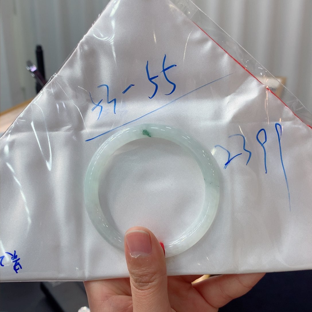 翡翠手镯未镶嵌买断