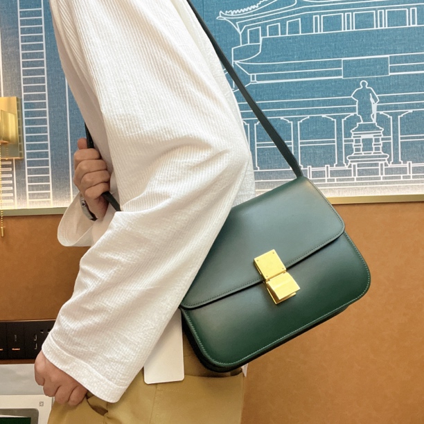 95新 Celine/思琳 【涛】45PP04 box 豆腐包