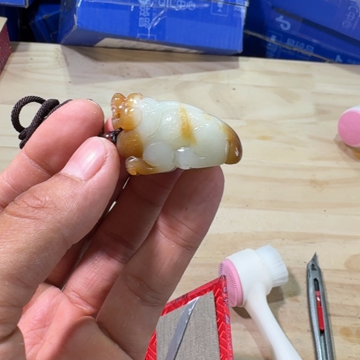 和田玉（糖玉）未镶嵌挂件