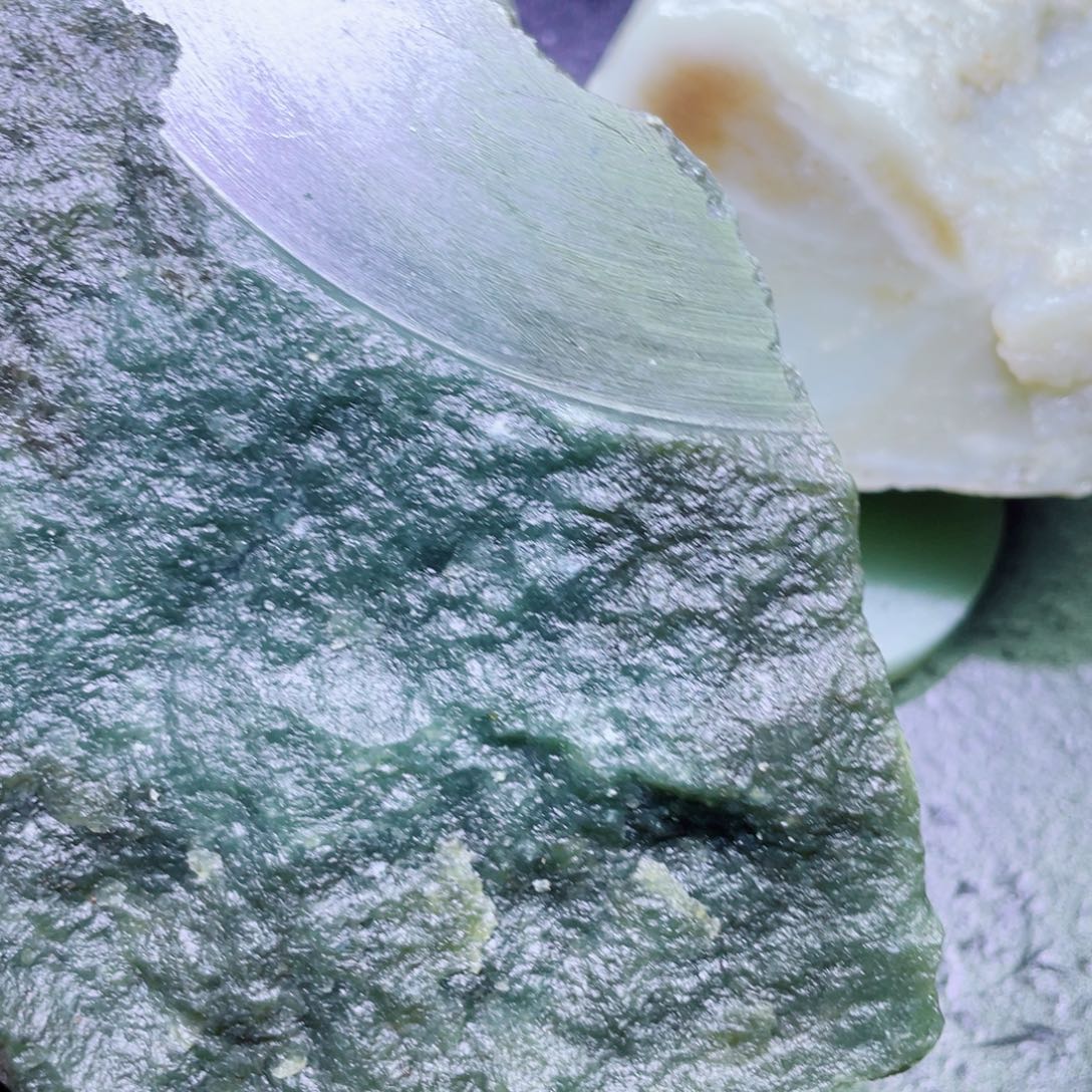 和田玉未镶嵌珠宝半成品