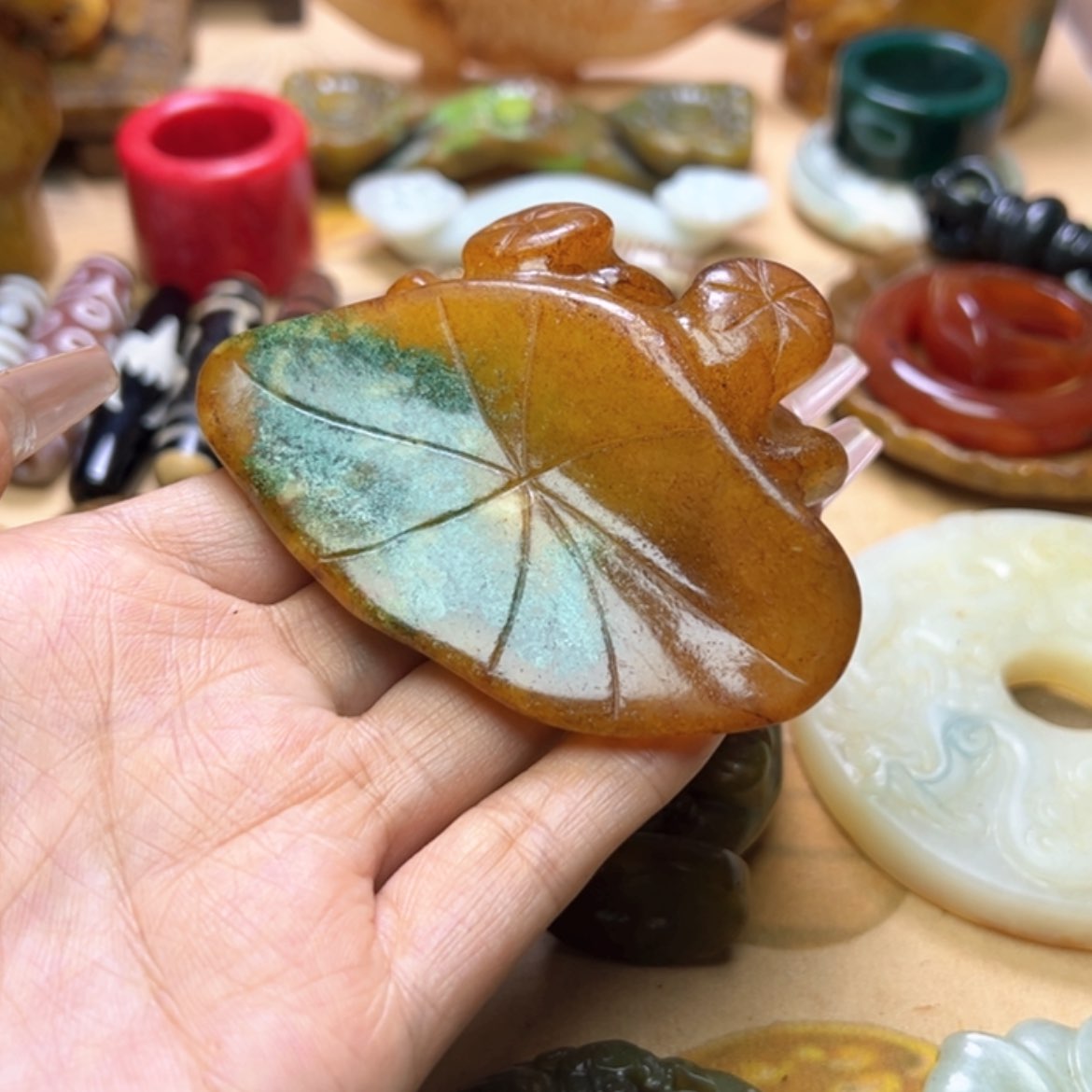 【闪购商品】蛇纹石玉颈饰未镶嵌