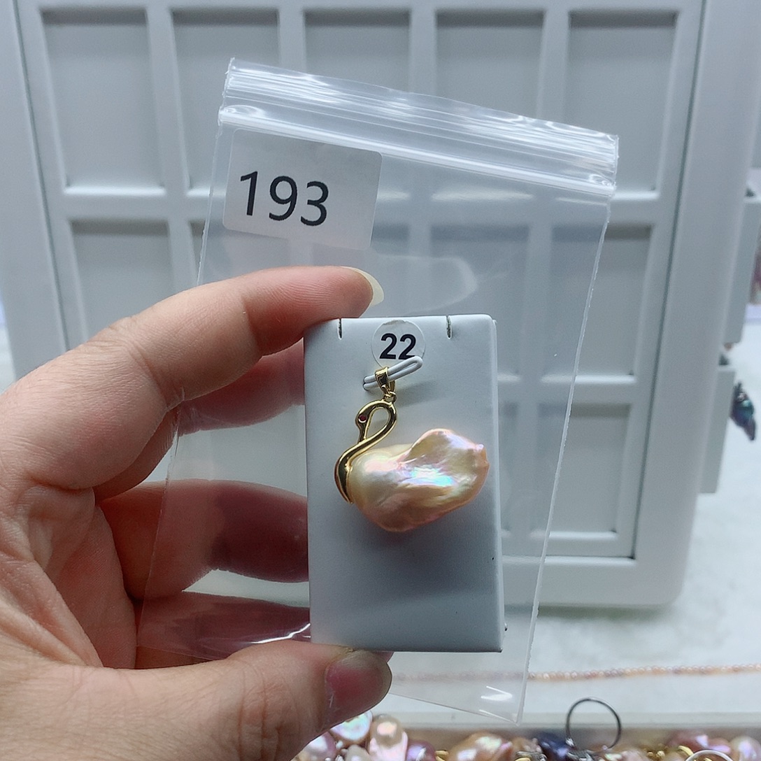 合金淡水珍珠吊坠(不含链)