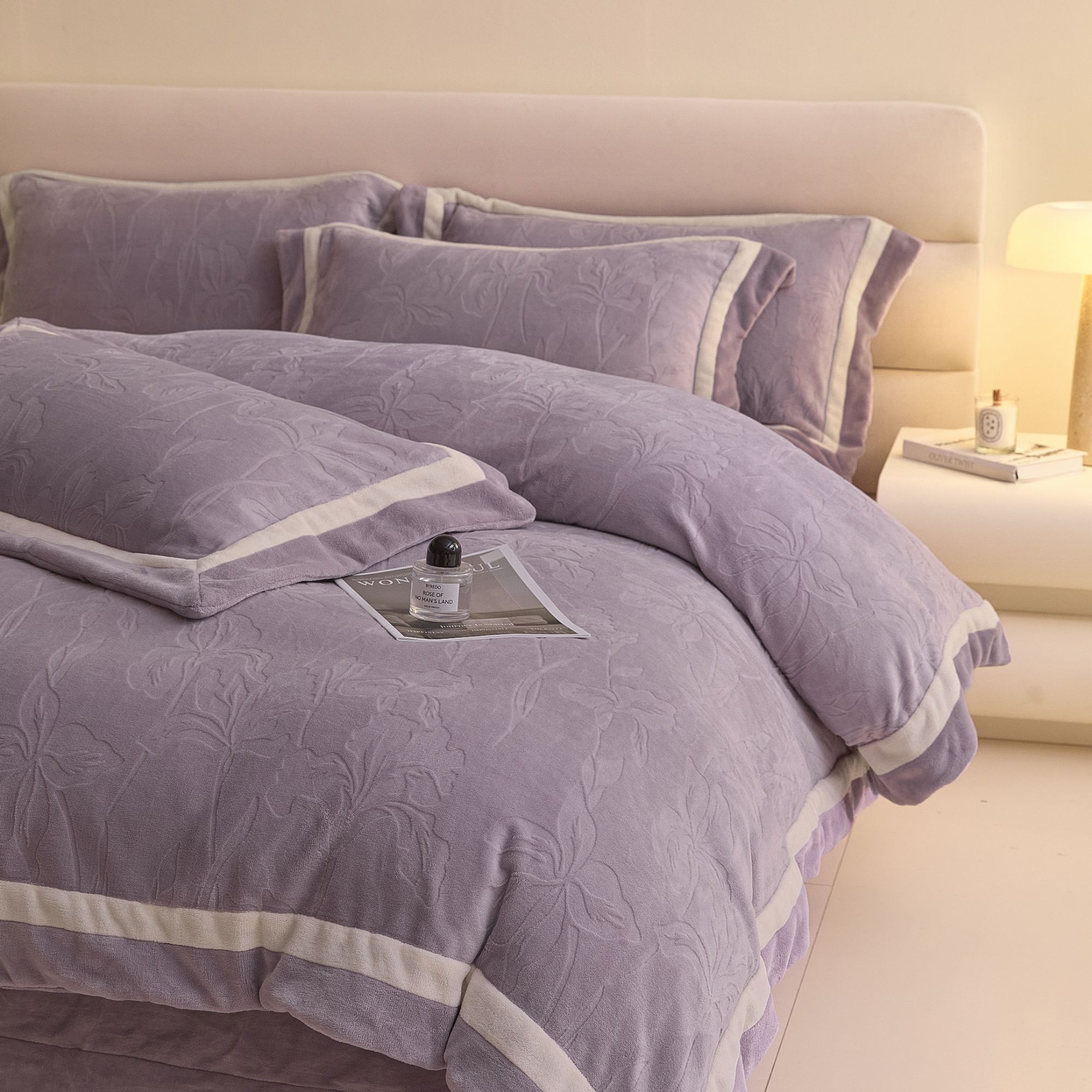 【鸢尾花语】加厚保暖高克重立体雕花牛奶绒四件套床上用品舒适柔软
