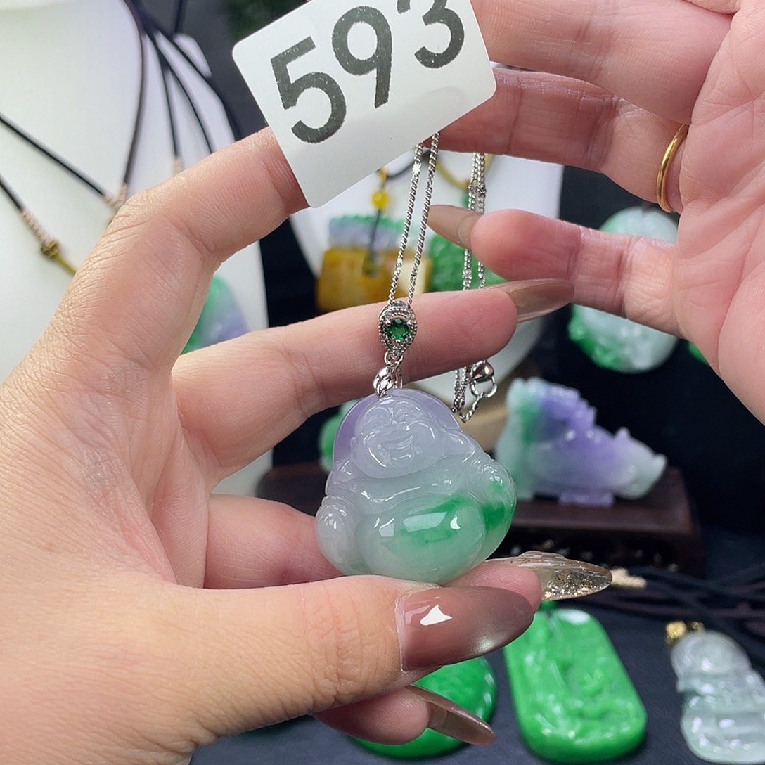 翡翠未镶嵌吊坠(赠链)