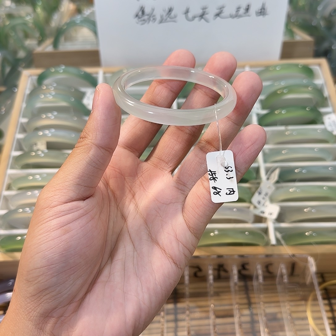 玛瑙/玉髓未镶嵌手镯圈口53.3