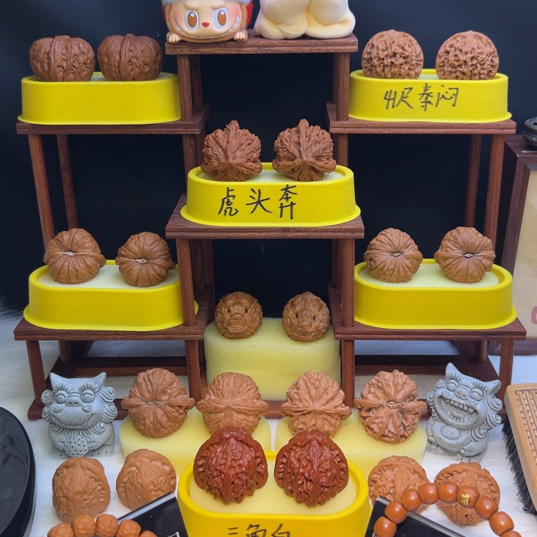 戏***散文玩核桃吊坠全品42虎头奔