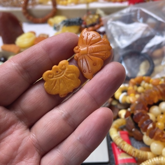 蜜蜡手串未镶嵌吊坠