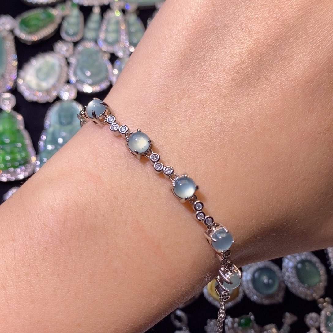 翡翠未镶嵌颈饰天然