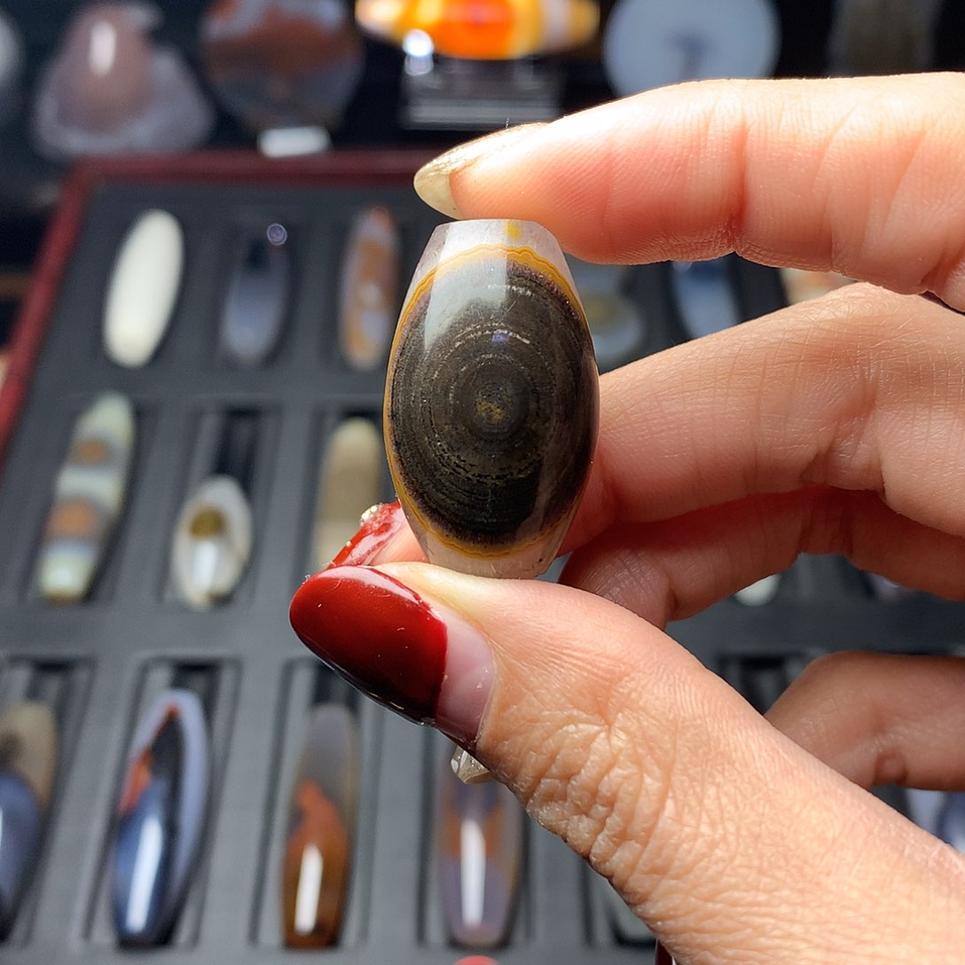 玛瑙/玉髓颈饰未镶嵌