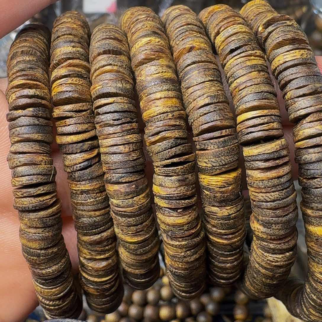 沉香手串沉水红油虫漏卡八多样性发一