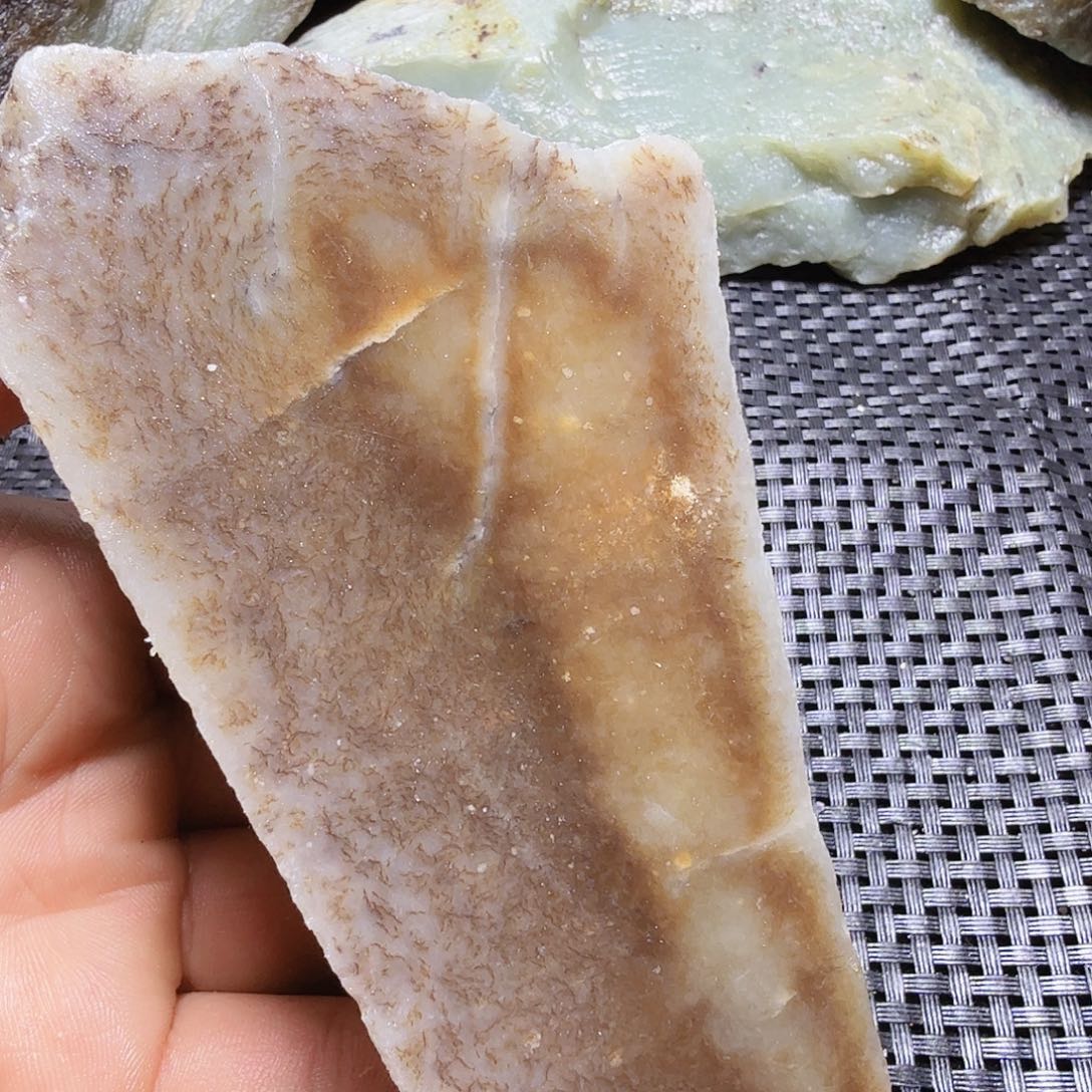 和田玉（糖玉）未镶嵌珠宝半成品