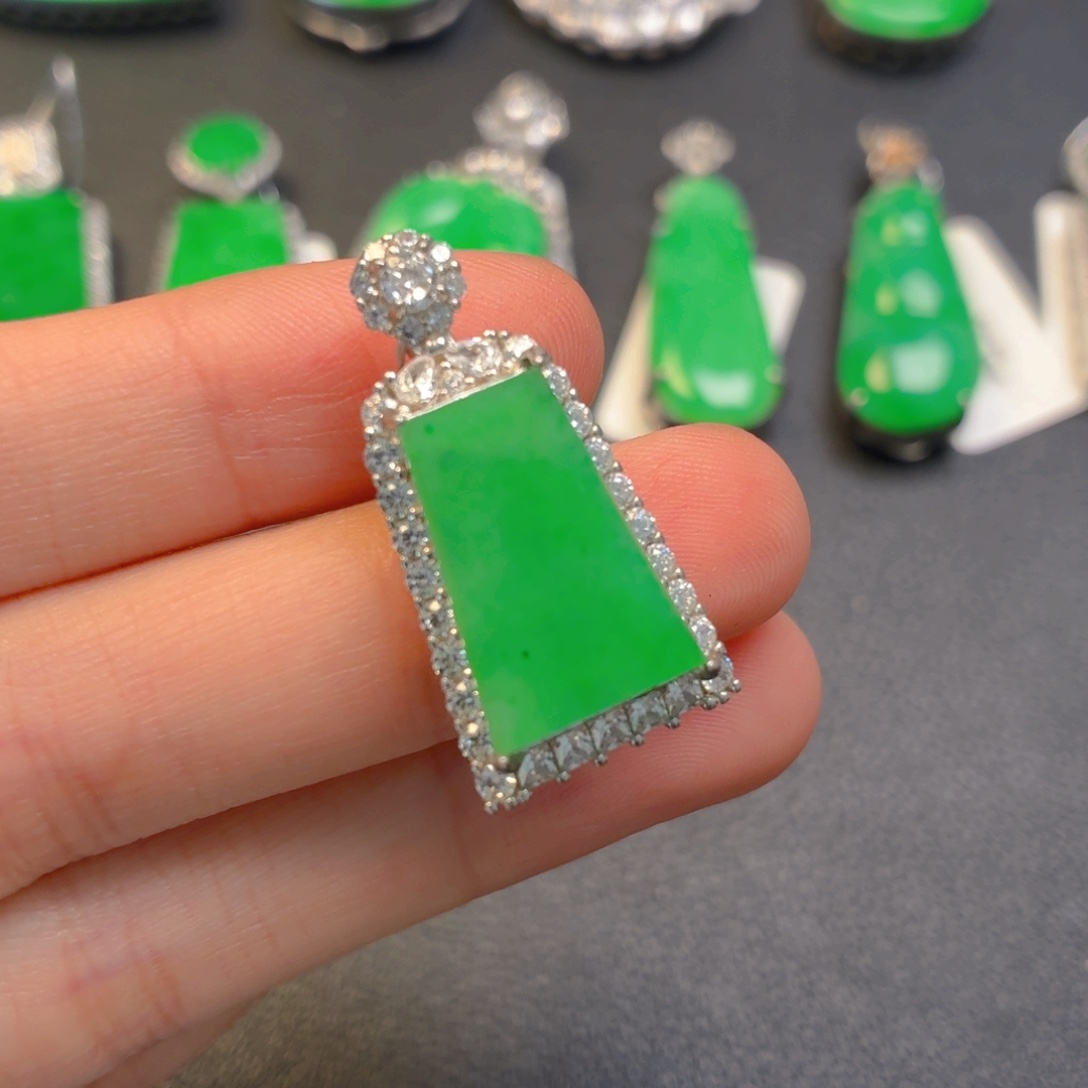 翡翠银S925镶嵌颈饰