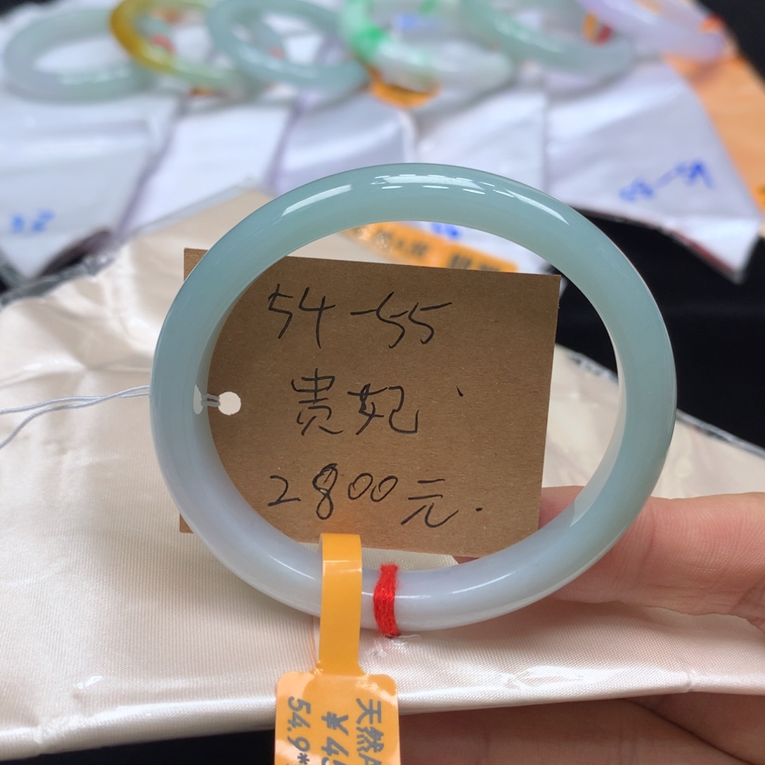 翡翠未镶嵌手镯手镯