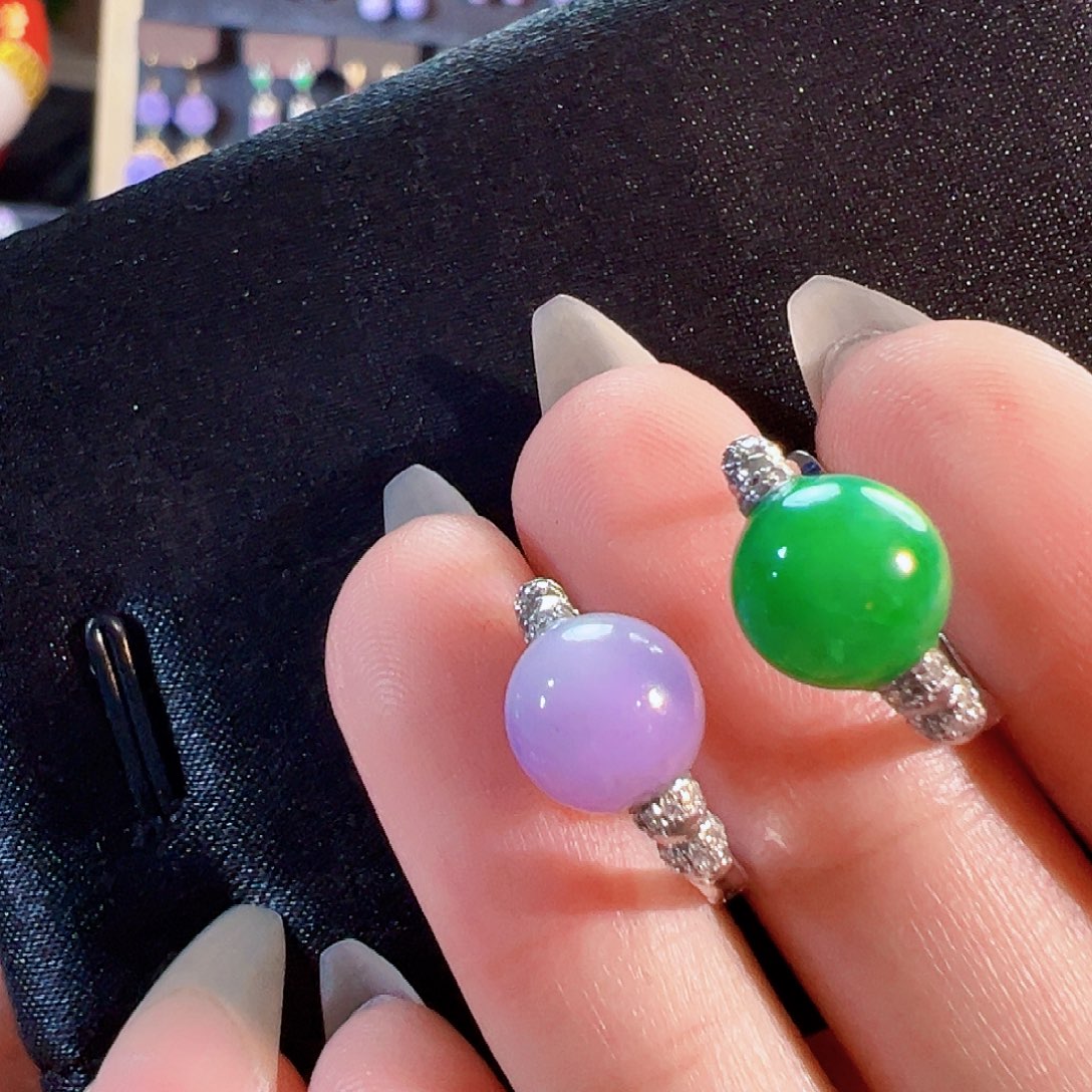 翡翠18K金镶嵌耳饰签收后24小时鉴赏期