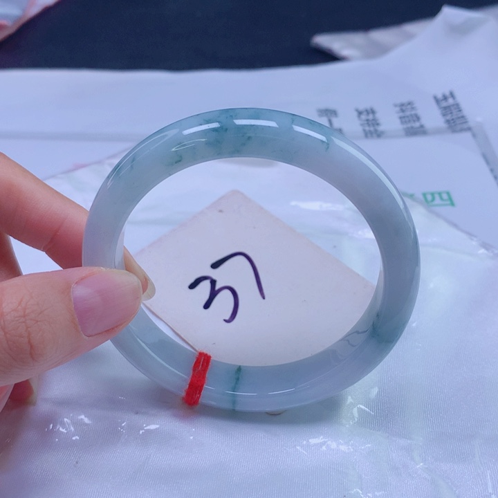 翡翠未镶嵌手镯58圈口