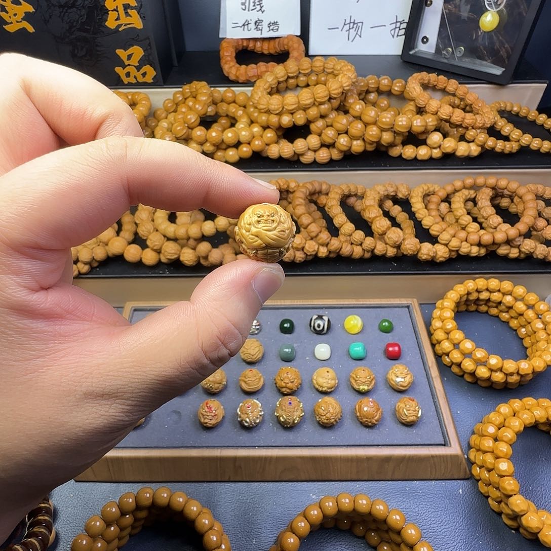 手串猴头核桃单株