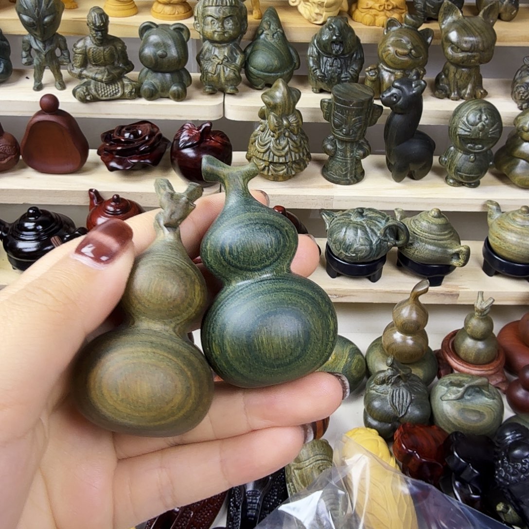 厦***阁木        绿葫芦2个