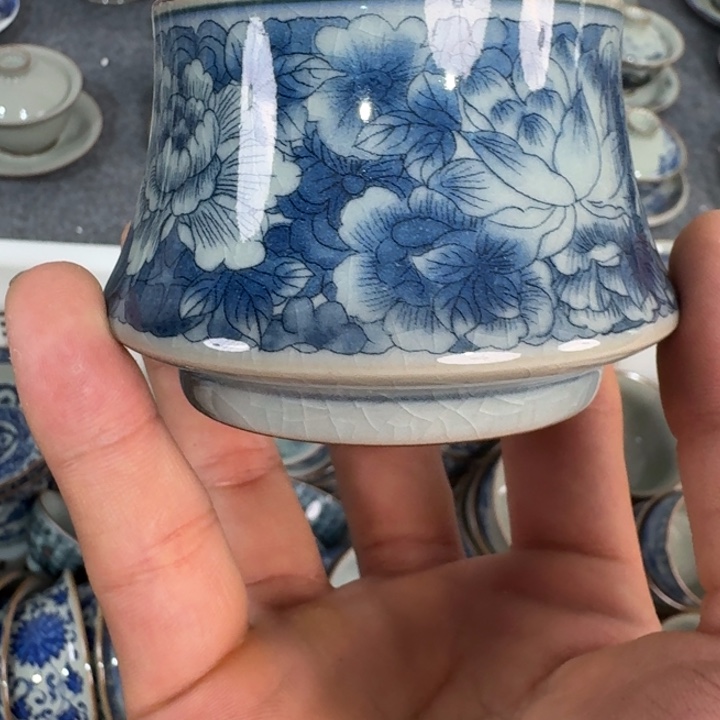 陶泥万花缩口杯微瑕