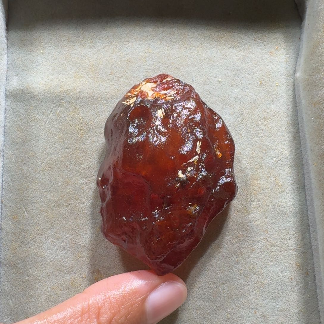 定制琥珀未镶嵌定制