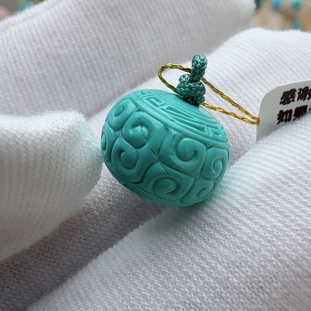 绿松石配饰未镶嵌霞*