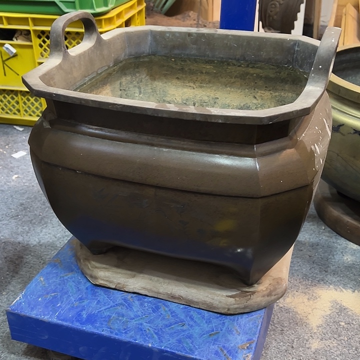 铜有一个洞介意勿扰