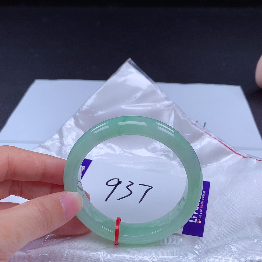 翡翠手镯未镶嵌手镯001454