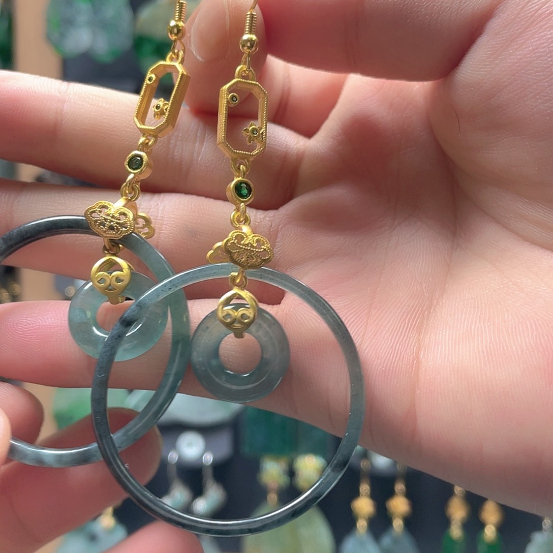 翡翠未镶嵌耳饰翡翠