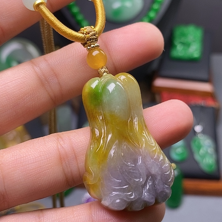 吊坠(赠链)未镶嵌翡翠