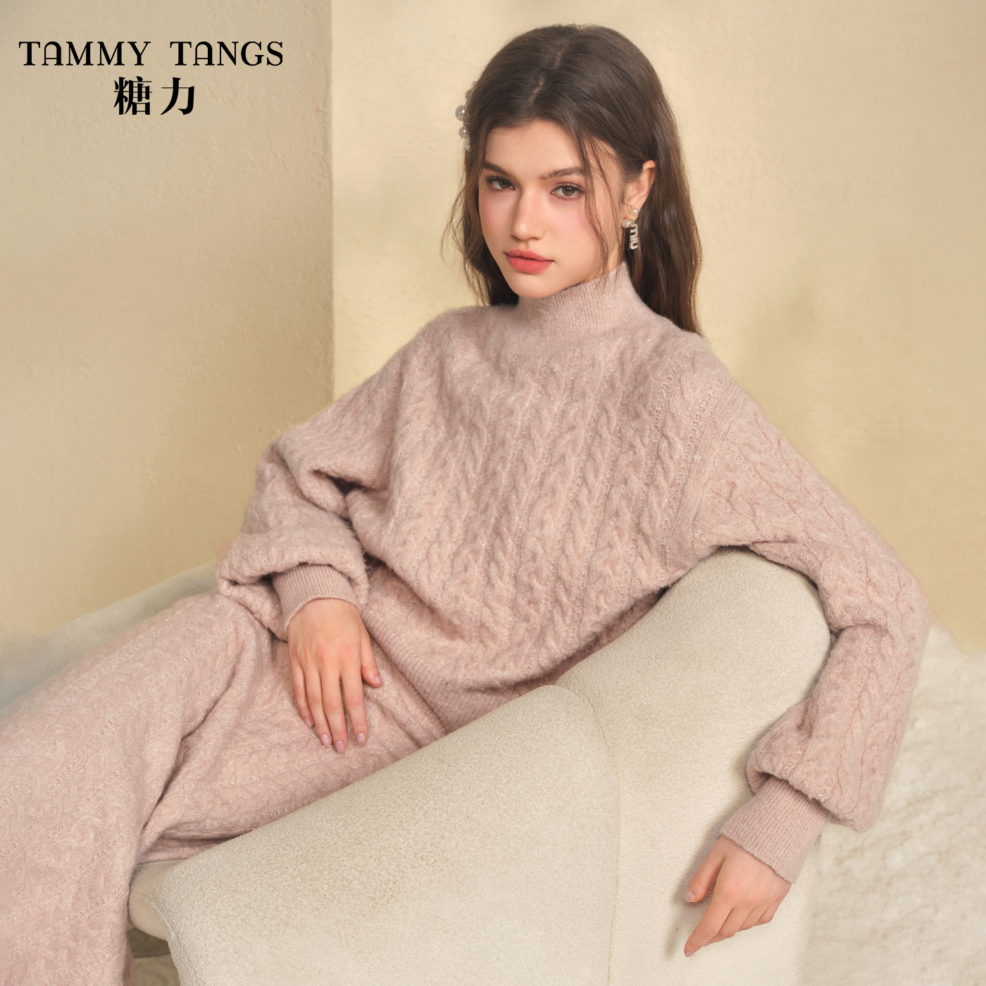 【千金专属】糖力半高领亮丝针织衫TWRDS46529